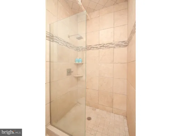 $2,850 | 551 North Lawrence Street, Unit 3, Philadelphia, PA 19123