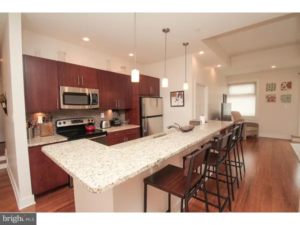 $2,850 | 551 North Lawrence Street, Unit 3, Philadelphia, PA 19123