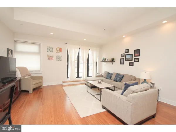 $2,850 | 551 North Lawrence Street, Unit 3, Philadelphia, PA 19123