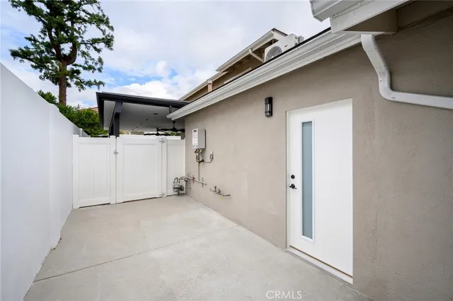 a view of a house with garage