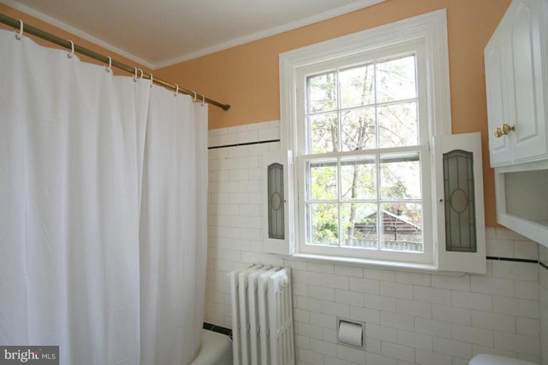 8009 Piney Branch Road Silver Spring, MD 20910 - Photo 2 of 25 Bath #1