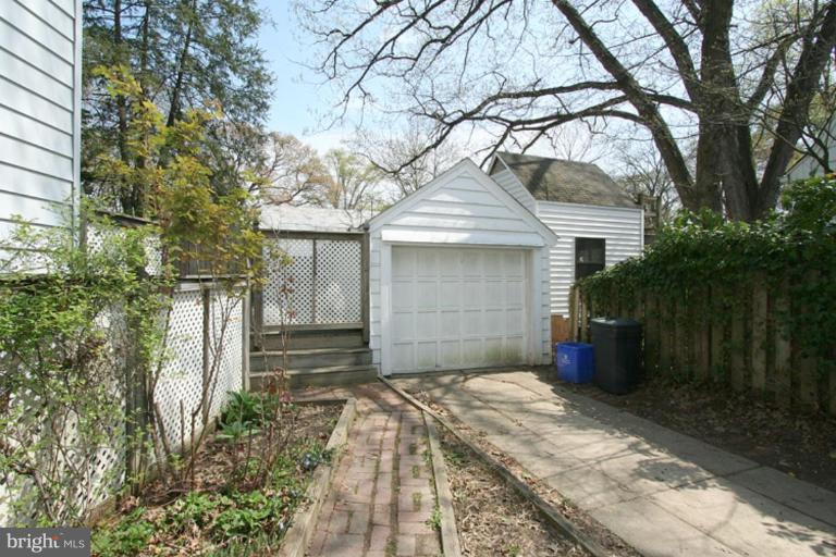 8009 Piney Branch Road Silver Spring, MD 20910 - Photo 11 of 25 Garage 1