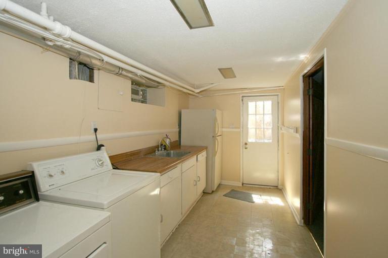 8009 Piney Branch Road Silver Spring, MD 20910 - Photo 15 of 25 Laundry Area 1