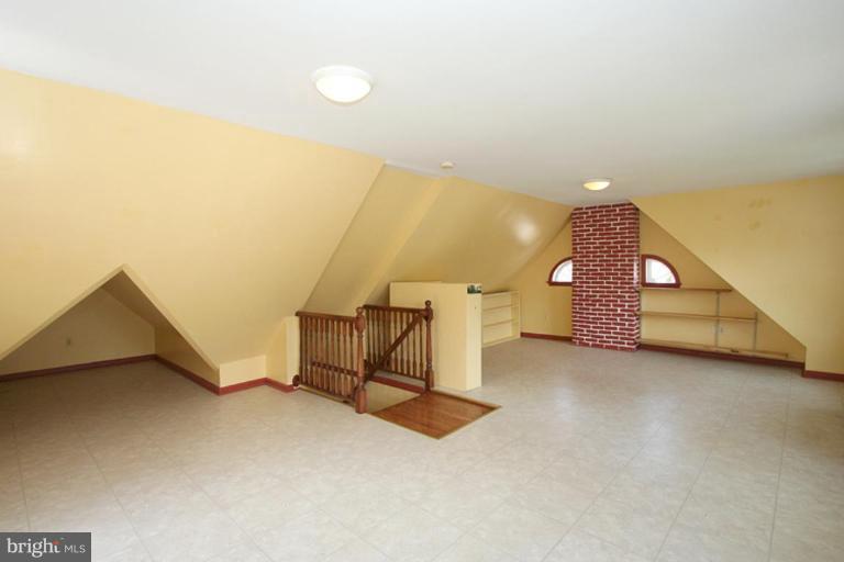 8009 Piney Branch Road Silver Spring, MD 20910 - Photo 19 of 25 Study