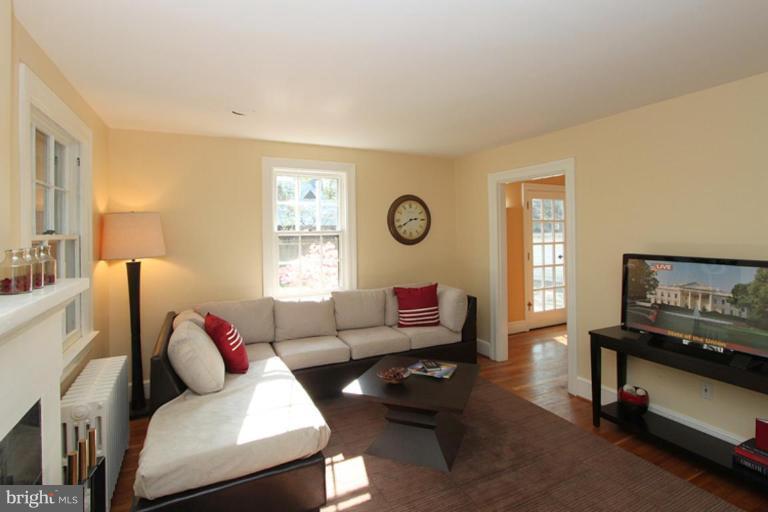 8009 Piney Branch Road Silver Spring, MD 20910 - Photo 23 of 25 Living Room #3