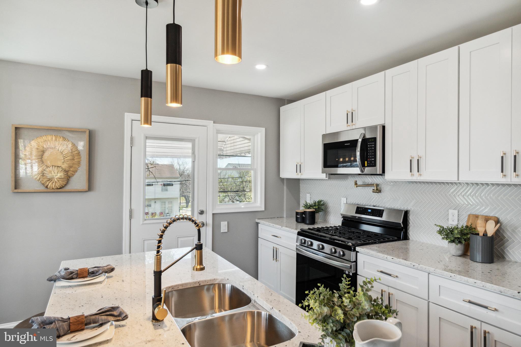 5827 Falkirk Road Baltimore, MD 21239 - Photo 15 of 30