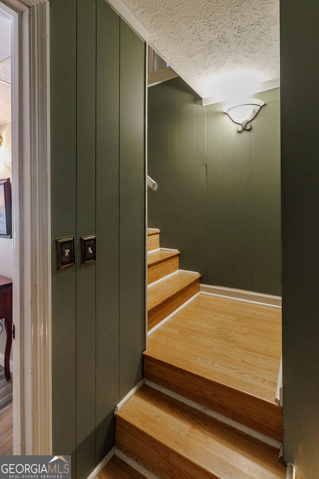 226 Baker Street Statham, GA 30666 - Photo 24 of 55 a view of room with shower