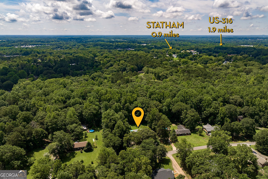 226 Baker Street Statham, GA 30666 - Photo 7 of 55