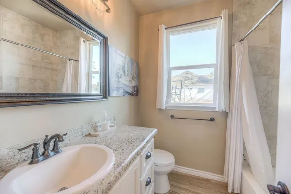 $469,000 | 293 Twin Magnolia, Onalaska, TX 77360