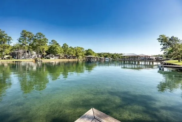 $469,000 | 293 Twin Magnolia, Onalaska, TX 77360