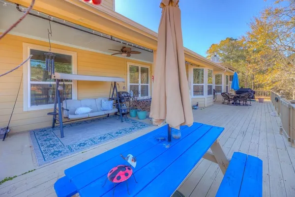 $469,000 | 293 Twin Magnolia, Onalaska, TX 77360