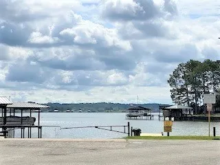 $469,000 | 293 Twin Magnolia, Onalaska, TX 77360