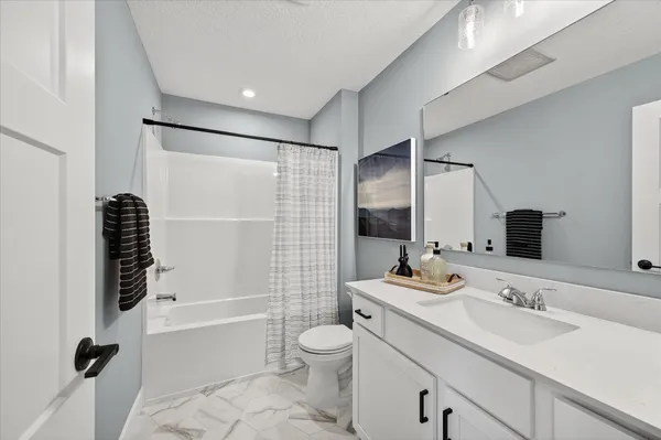 $449,900 | 1321 Woods Road Northeast, Isanti, MN 55040