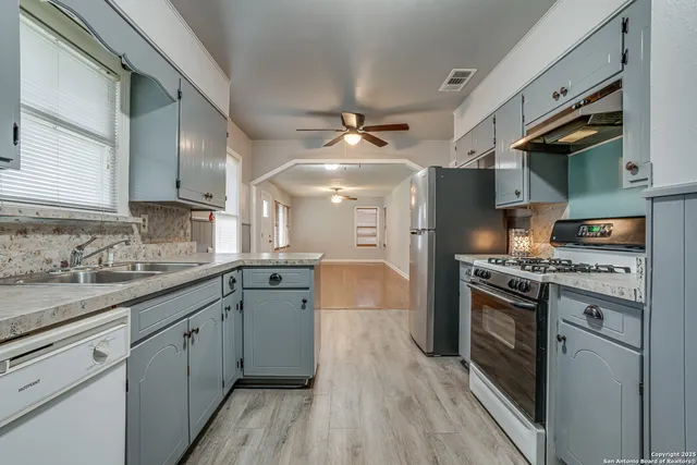 $225,000 | 326 Addax Drive, San Antonio, TX 78213