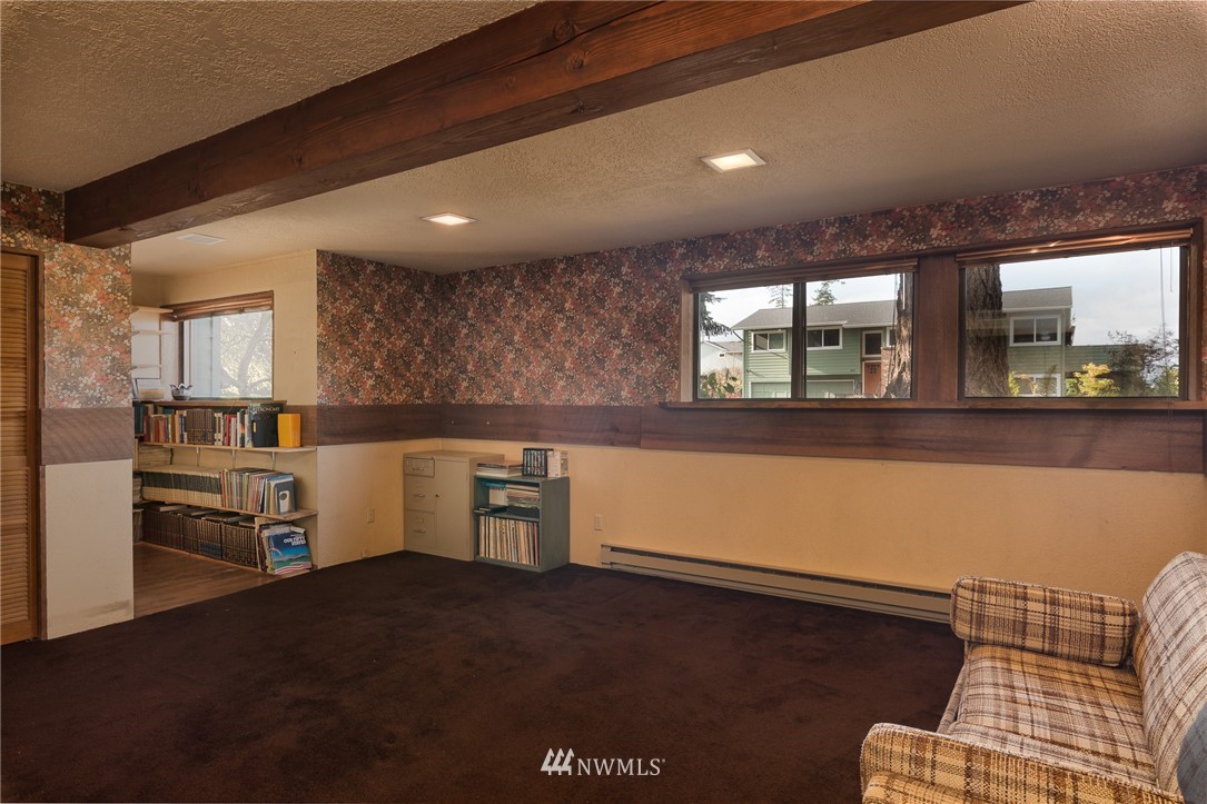 1004 Maple Street Edmonds, WA 98020 - Photo 18 of 25
