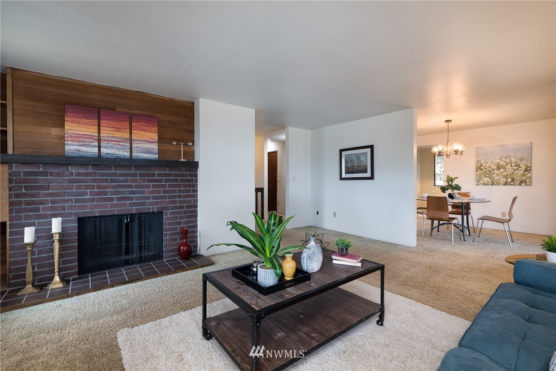 1004 Maple Street Edmonds, WA 98020 - Photo 6 of 25