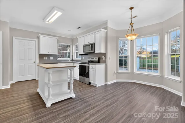 $470,000 | 6525 Derby Lane Northwest, Concord, NC 28027