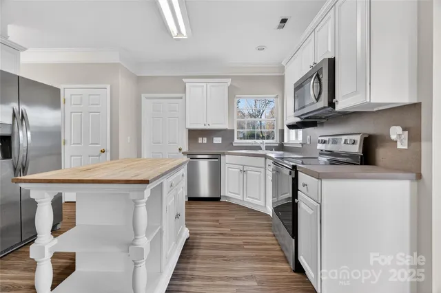 $470,000 | 6525 Derby Lane Northwest, Concord, NC 28027