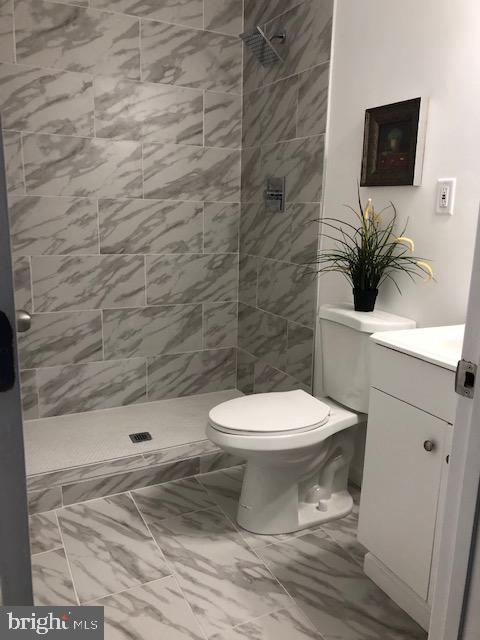 1832 Cedar Road Pasadena, MD 21122 - Photo 44 of 47 3RD FULL BATH OFF FAMILY ROOM