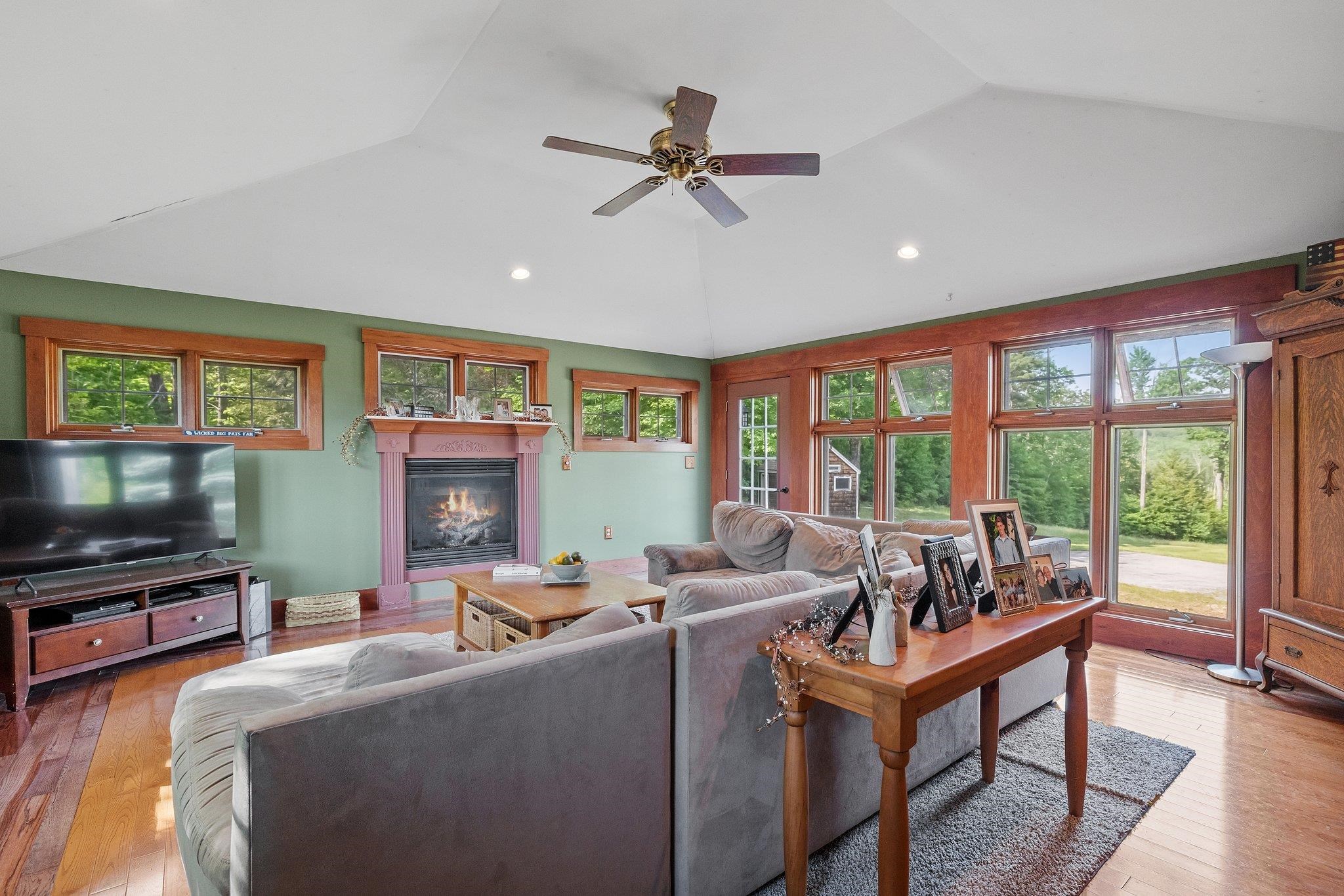 188 Couchtown Road Warner, NH 03278 - Photo 19 of 38