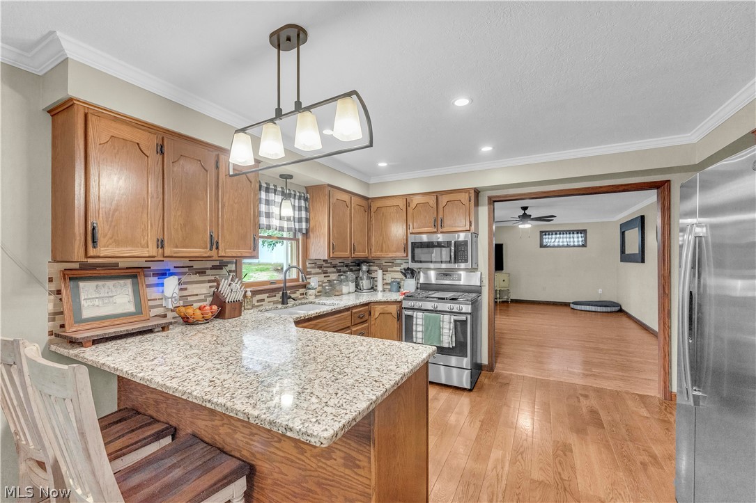 408 River Road Canal Fulton, OH 44614 - Photo 12 of 42 Kitchen