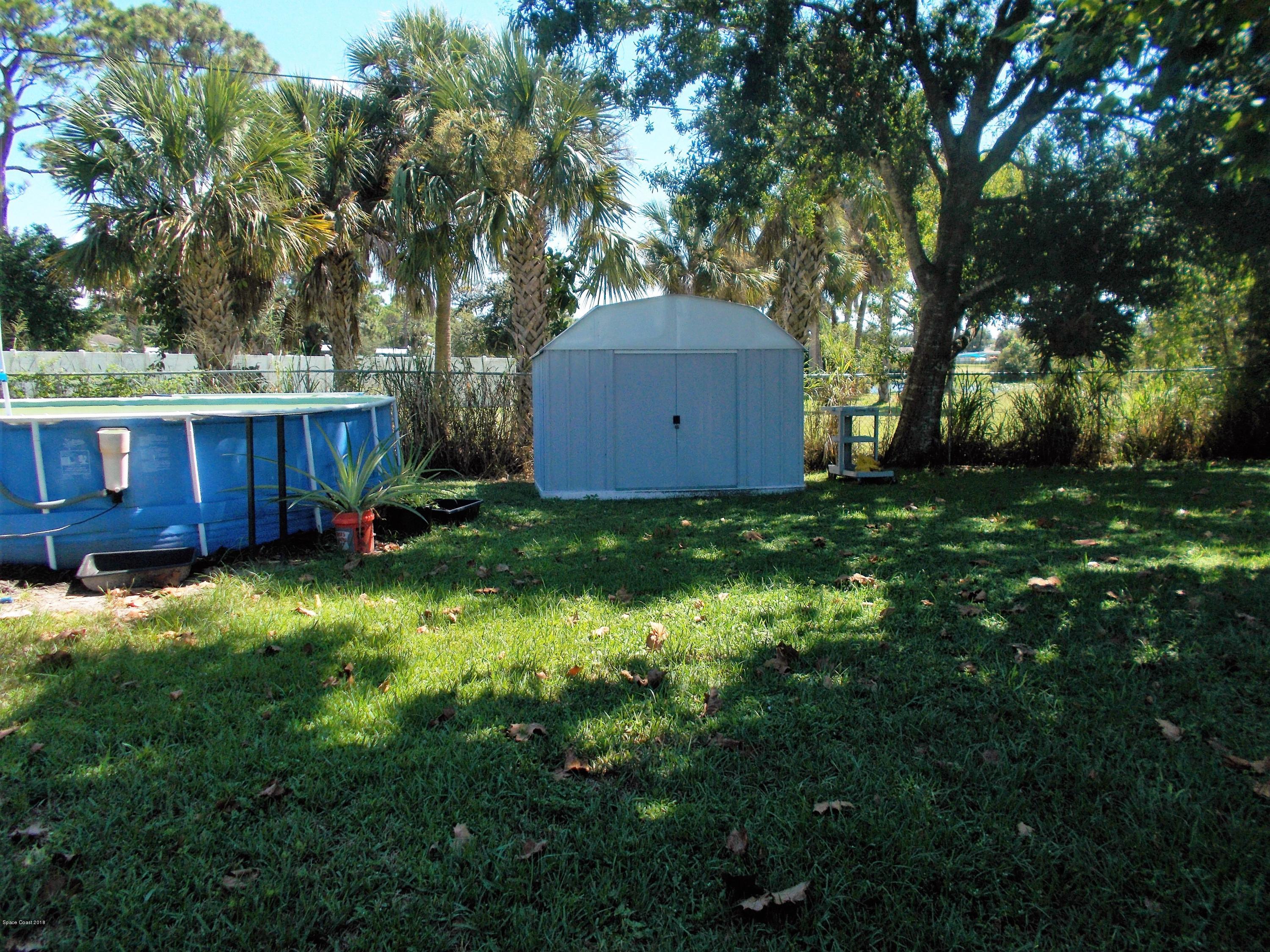 425 Del Monte Road Sebastian, FL 32958 - Photo 6 of 8 DSCN3677