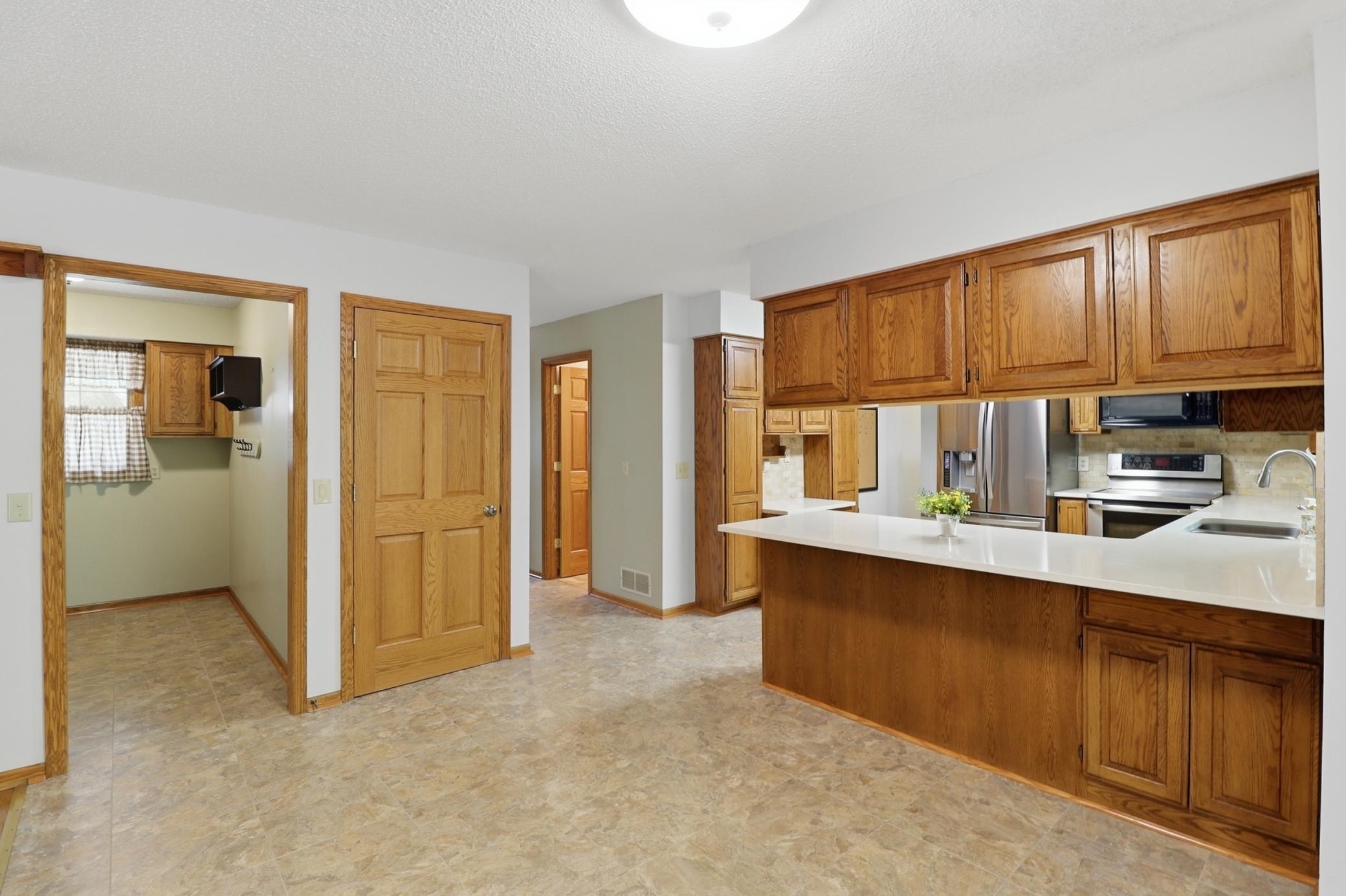 13721 Danbury Path Rosemount, MN 55068 - Photo 15 of 49