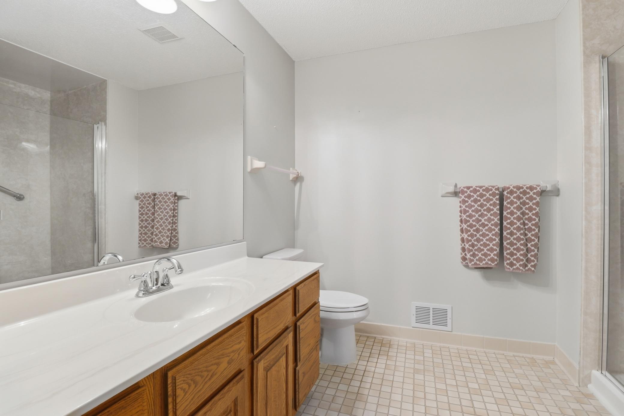 13721 Danbury Path Rosemount, MN 55068 - Photo 25 of 49
