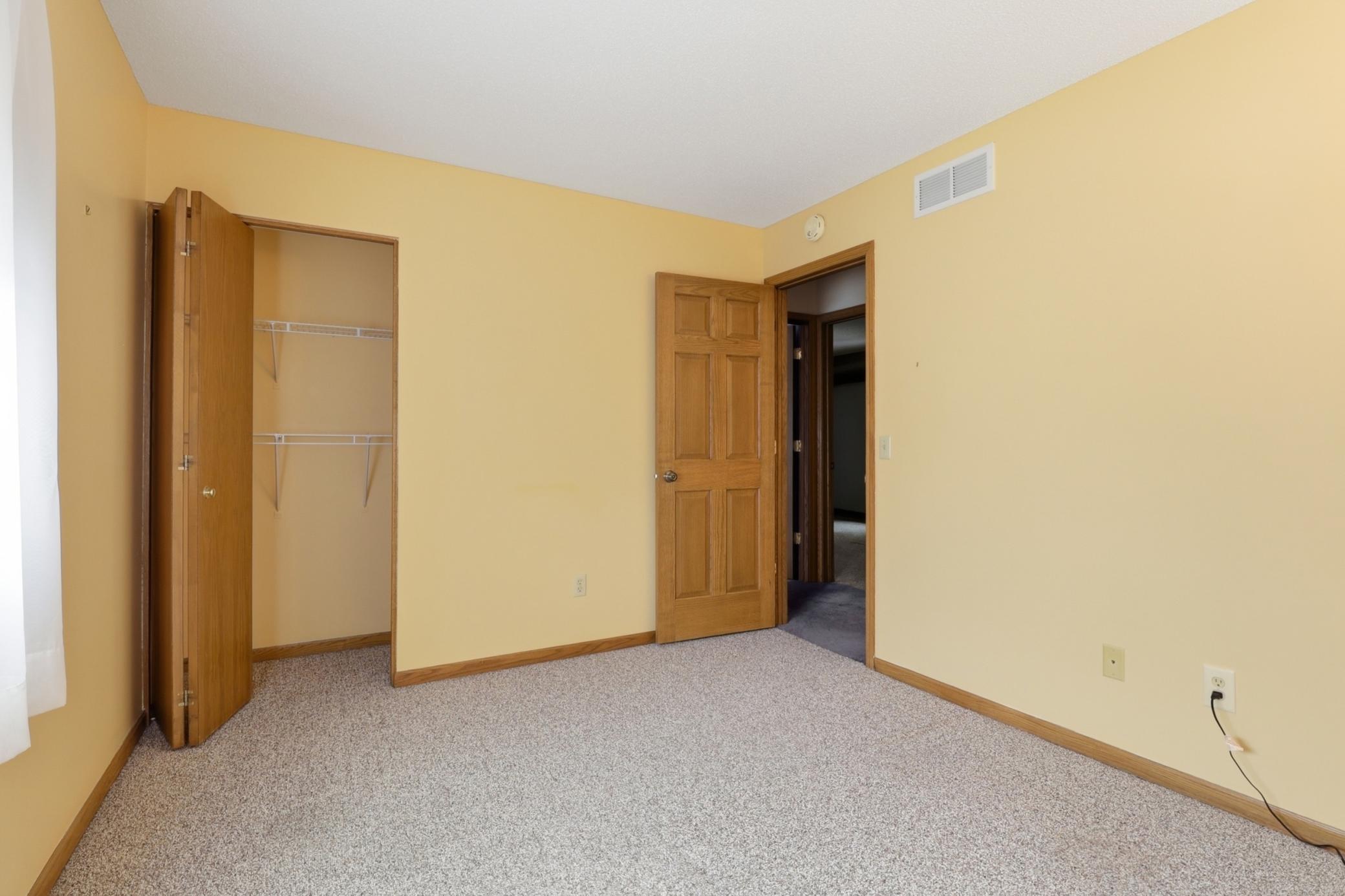 13721 Danbury Path Rosemount, MN 55068 - Photo 27 of 49