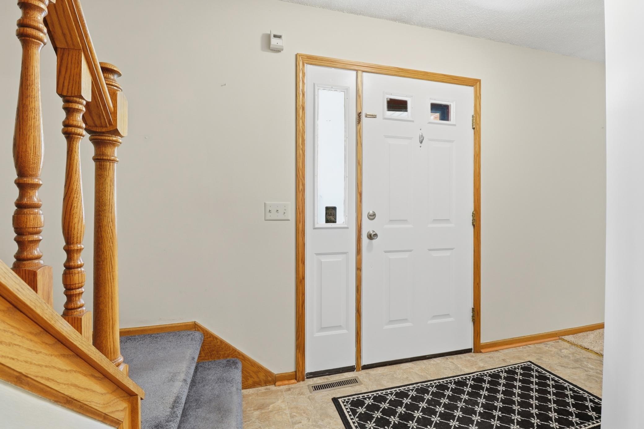 13721 Danbury Path Rosemount, MN 55068 - Photo 4 of 49