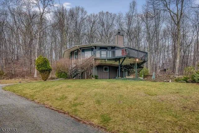 $379,999 | 13 Sunrise Trail, Branchville, NJ 07826