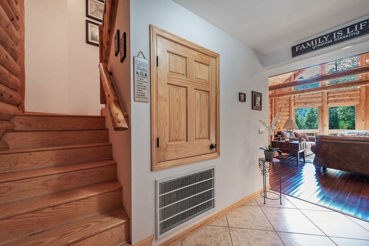 25117 Fern Valley Road Idyllwild, CA 92549 - Photo 33 of 67 a living room with furniture and a window