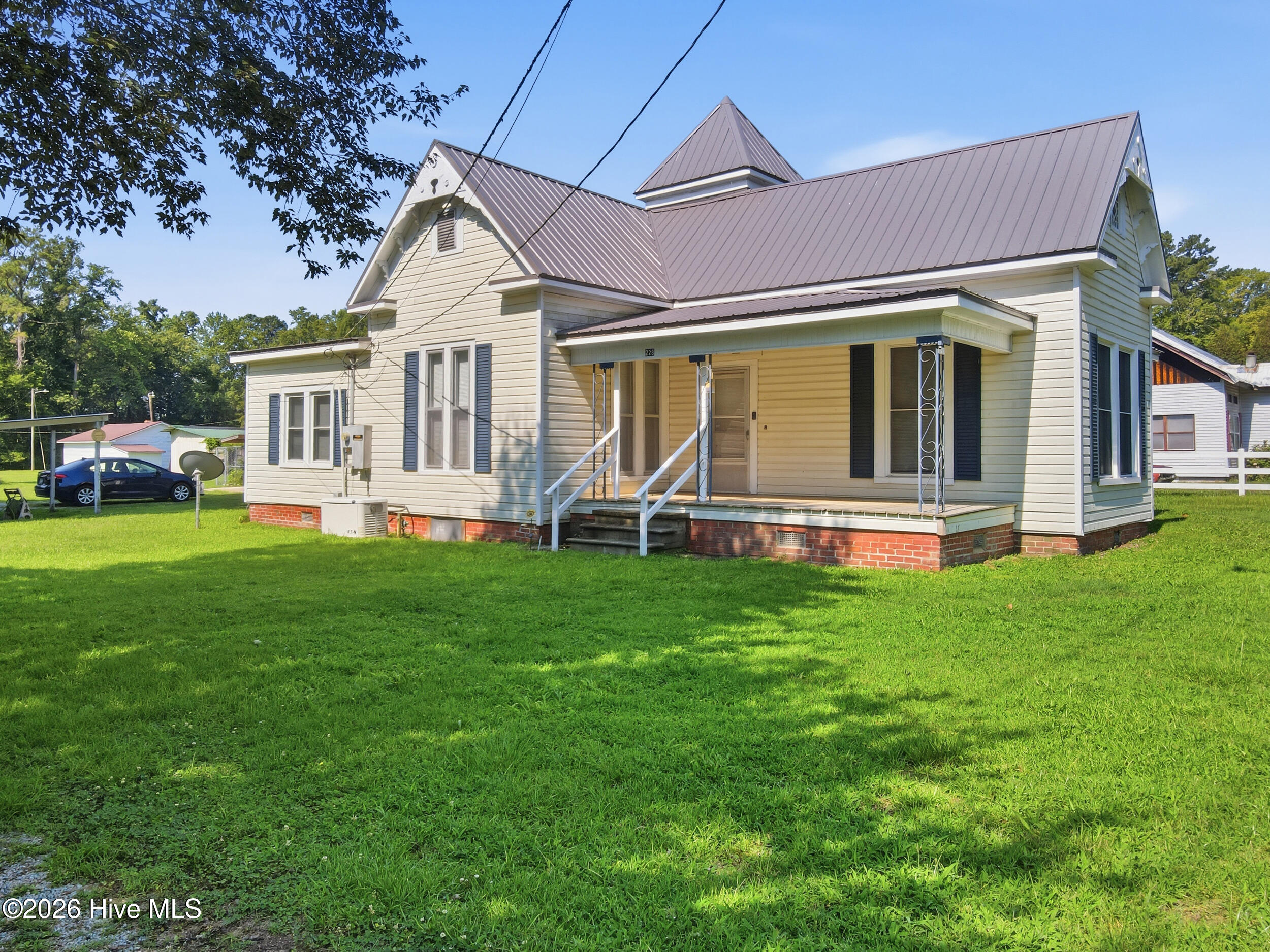 228 Main Street Edward, NC 27821 - Photo 1 of 44