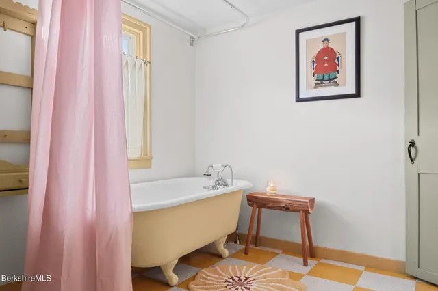 $680,000 | 7 Stockbridge Road, West Stockbridge, MA 01266