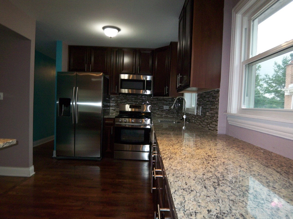 875 Addison Road Addison, IL 60101 - Photo 12 of 29