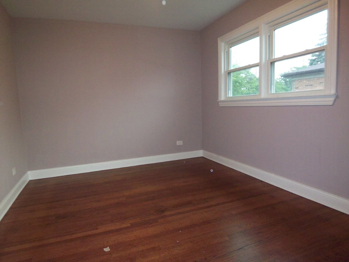 875 Addison Road Addison, IL 60101 - Photo 5 of 29