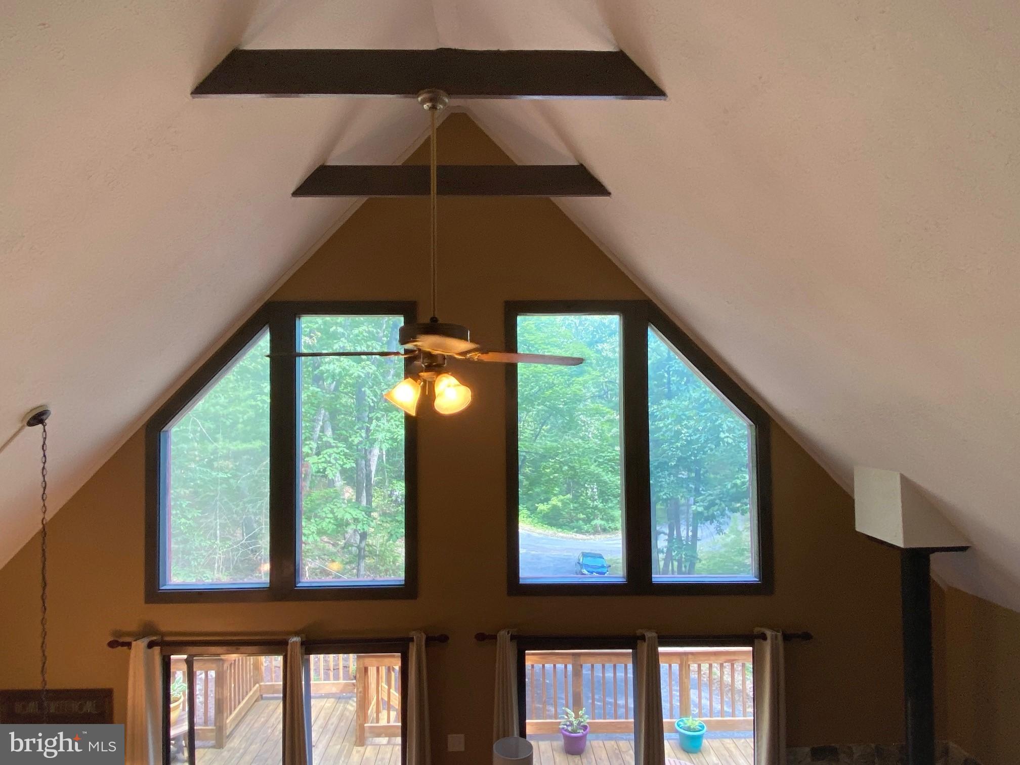 267 Susan Road Basye, VA 22842 - Photo 29 of 84 Ceiling detail