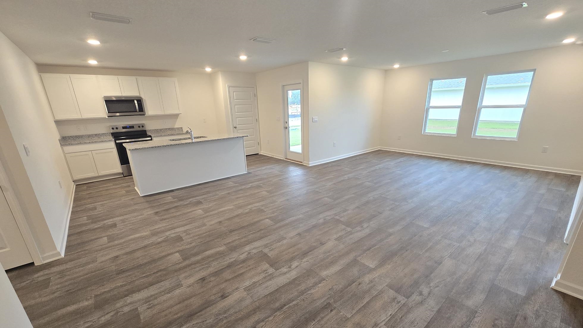17824 Hens Avenue Foley, AL 36535 - Photo 3 of 33
