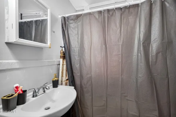 $249,999 | 1257 Broadway, Albany, NY 12204