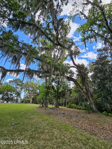 $750,000 | 2 Wrights Point Circle, Beaufort, SC 29902