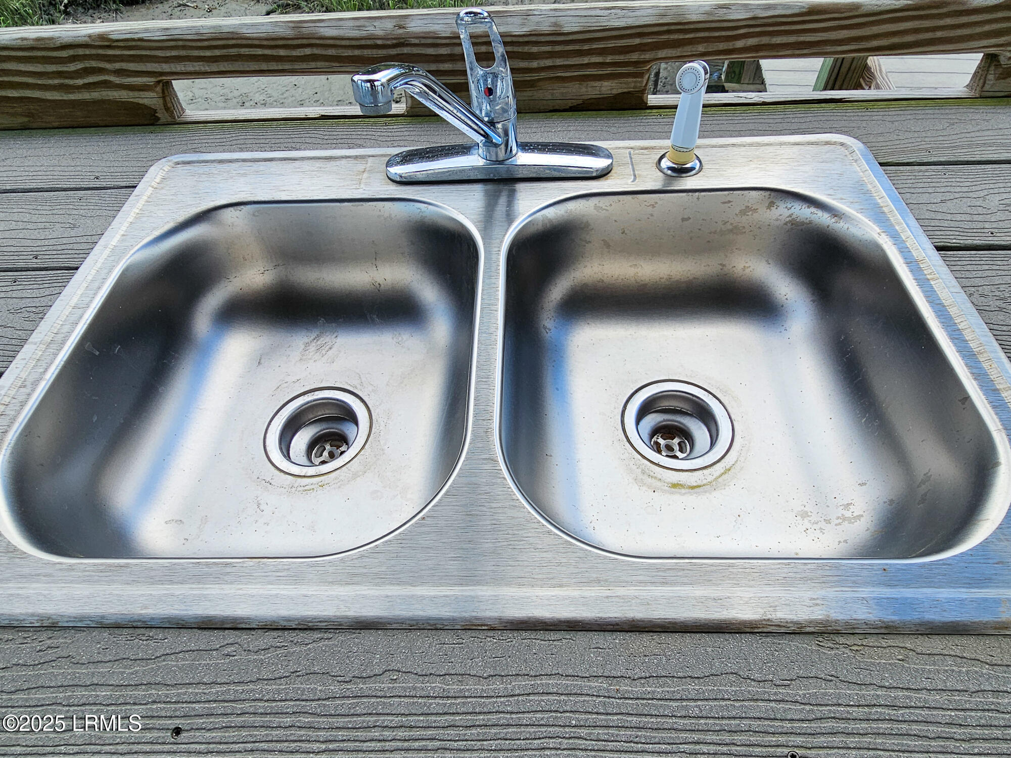 2 Wrights Point Circle Beaufort, SC 29902 - Photo 9 of 24 Double Sinks on Pierhead