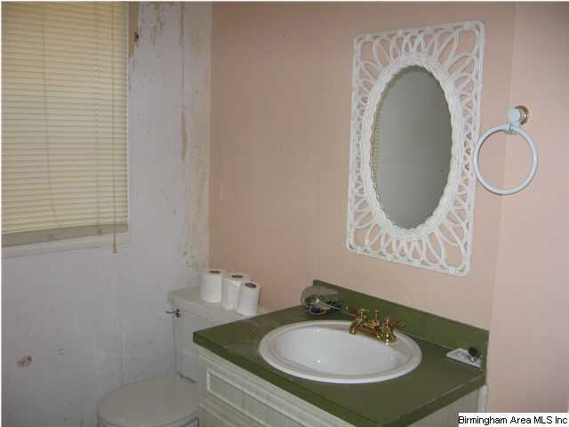 3949 Hilltop Road Southeast Bessemer, AL 35022 - Photo 3 of 6