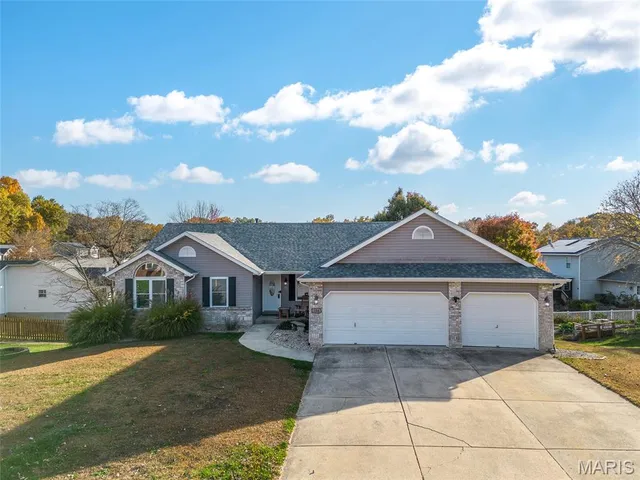 $419,900 | 204 Aspen Point, Glen Carbon, IL 62034