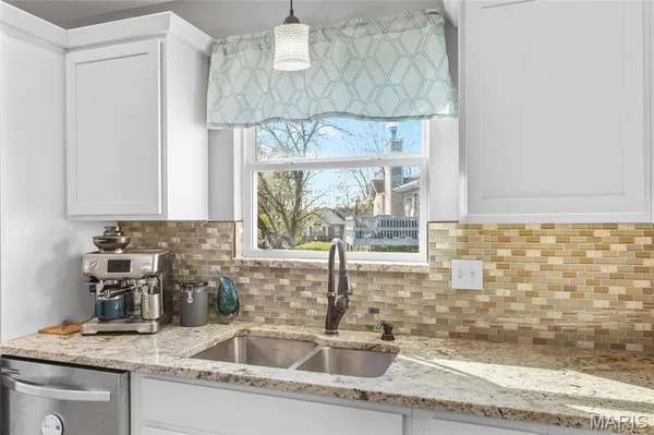 $419,500 | 204 Aspen Point, Glen Carbon, IL 62034
