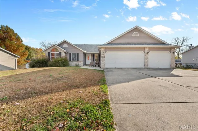 $419,900 | 204 Aspen Point, Glen Carbon, IL 62034