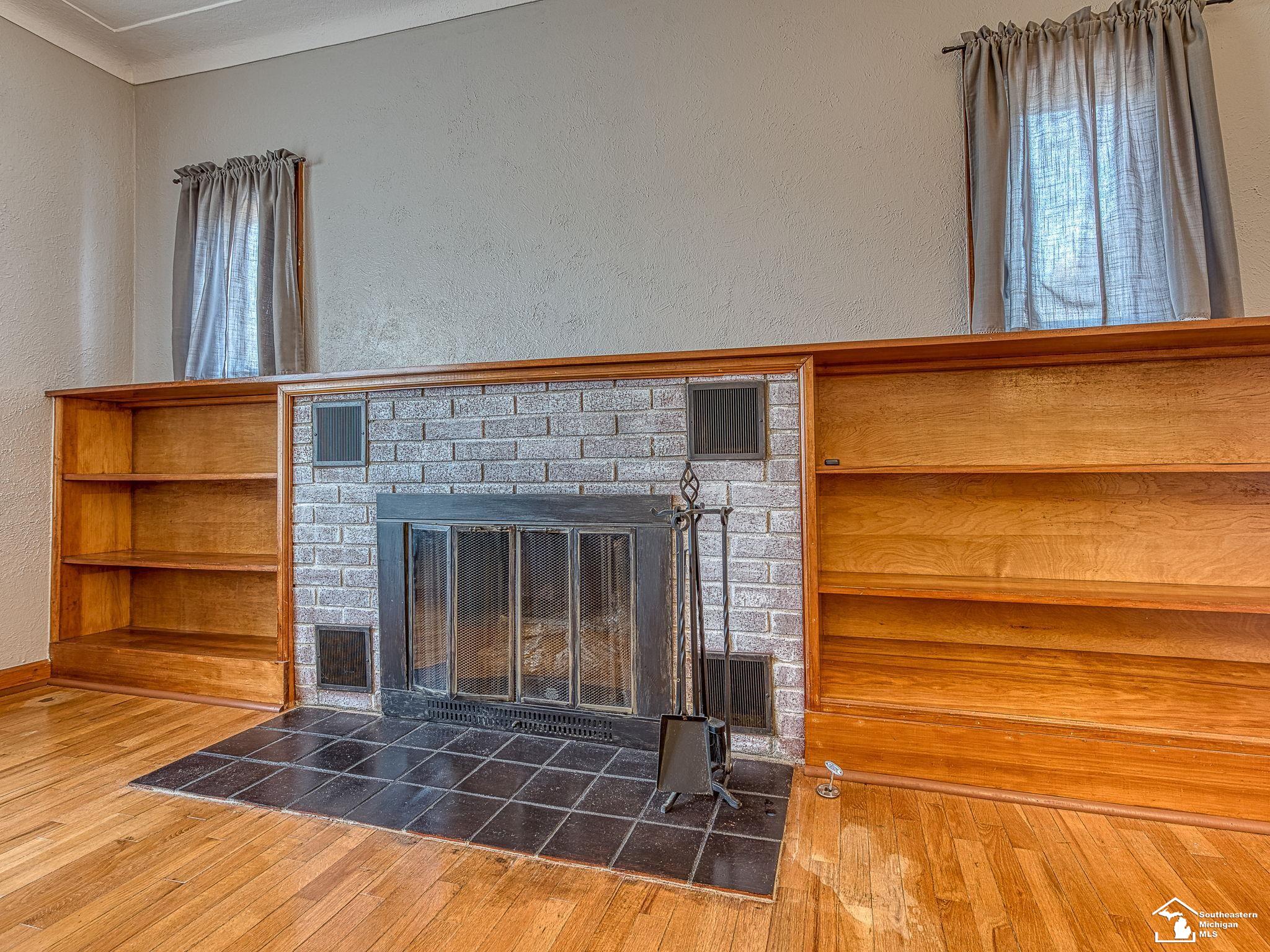 635 Riley Street Dundee, MI 48131 - Photo 8 of 33 50159769-74e817e5-4564-4045-b930-38ce2ec98cdb.JPG
