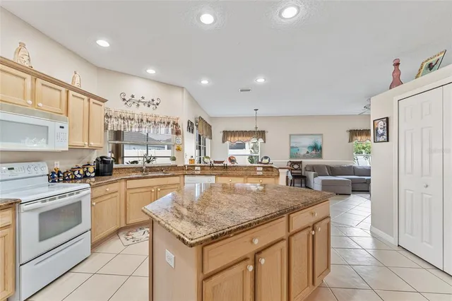 $385,000 | 16 London Drive, Palm Coast, FL 32137