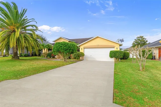 $385,000 | 16 London Drive, Palm Coast, FL 32137