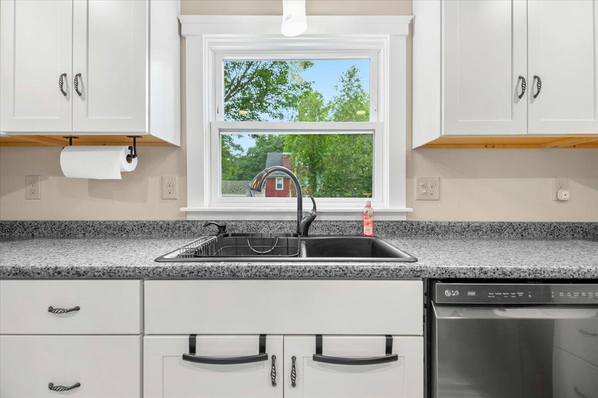 20 Mae Terrace Waterville, ME 04901 - Photo 18 of 47 22-20 Mae Terrace, Waterville, ME, 04901