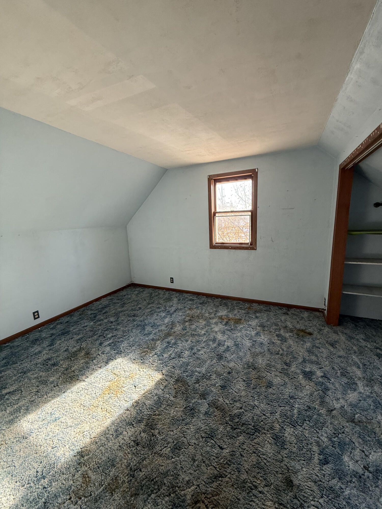 530 Humboldt Avenue Wausau, WI 54403 - Photo 11 of 18 Bedroom 2